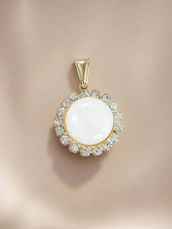 Bianco Pendant