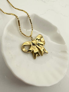 Bow Necklace